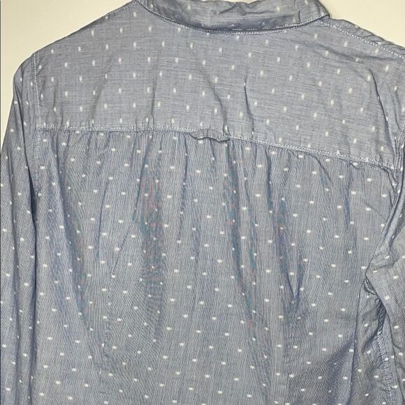 H&M Blue Casual Button Down Shirt Relaxed Fit - Picture 6 of 7